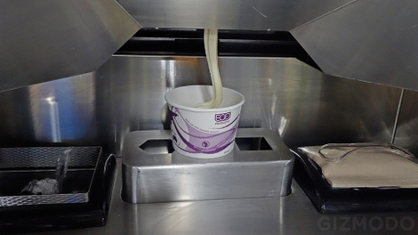 Illustration for article titled We Need to Be Inventing More Robots That Serve Humans Delicious Frozen Yogurt